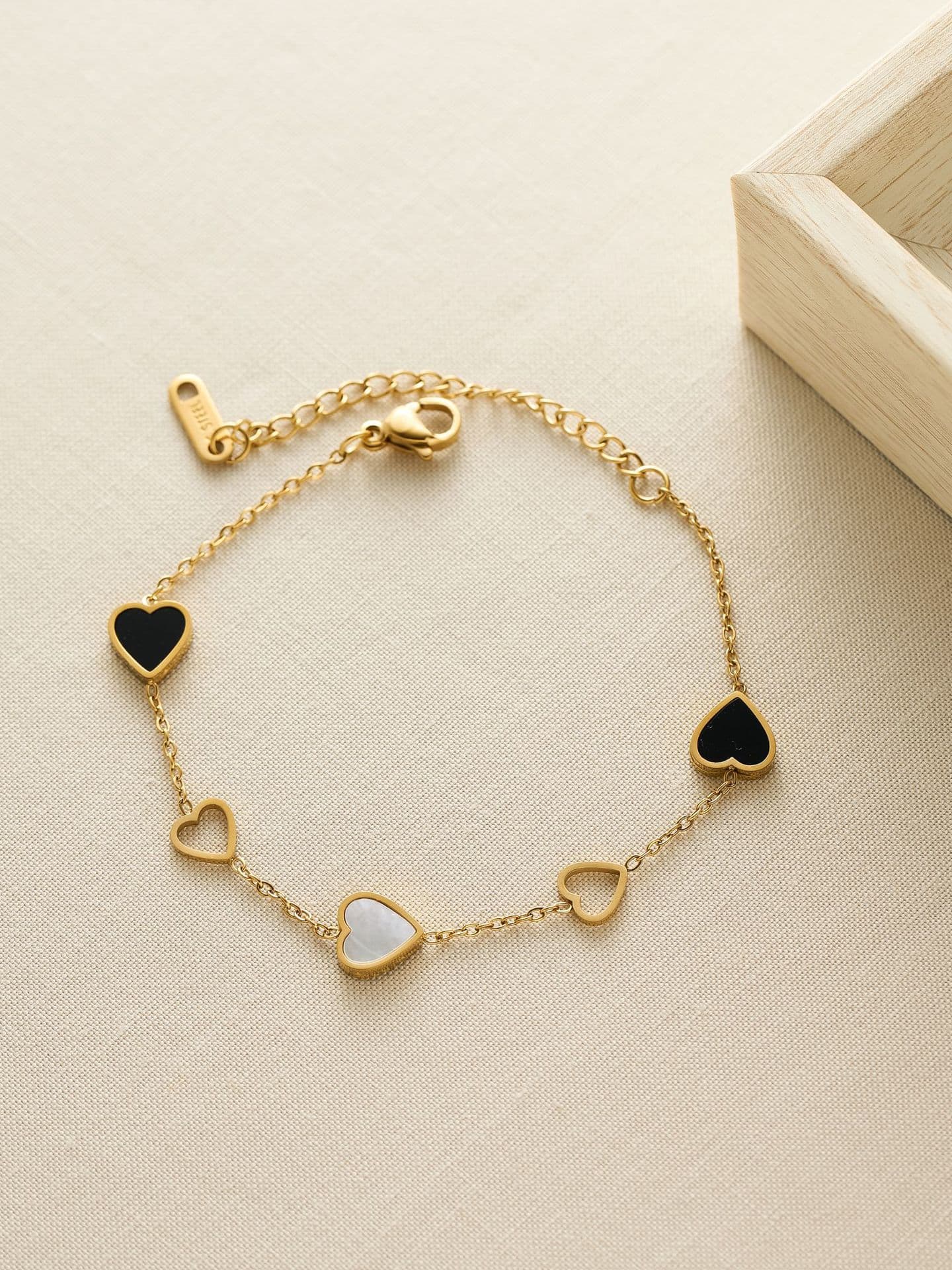 Gold Clover Bracelet with Natural Stones | TARA MINI - TARA MINI