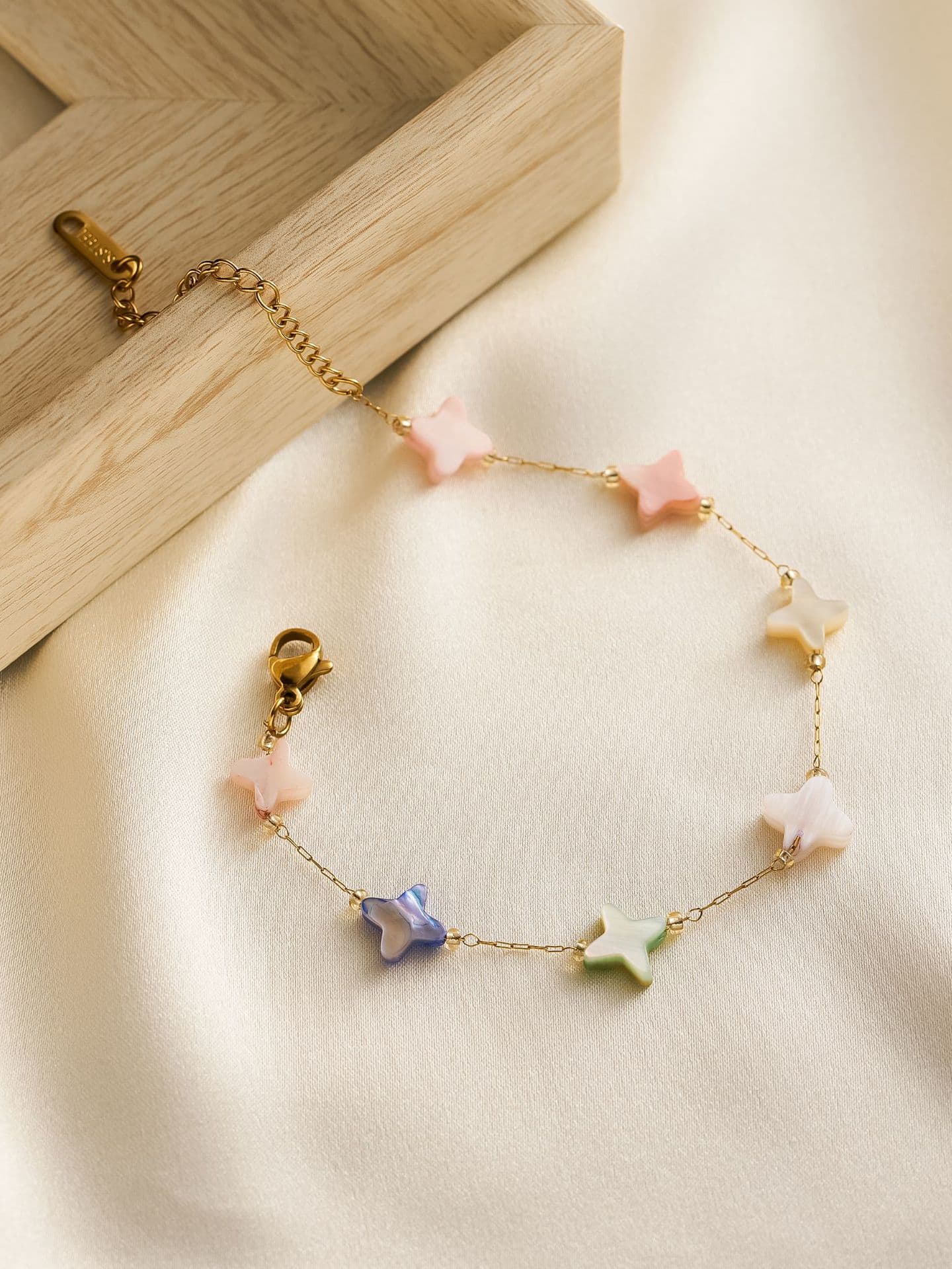 Shell Flower Bracelet Gold Plated Minimalist | TARA MINI - TARA MINI