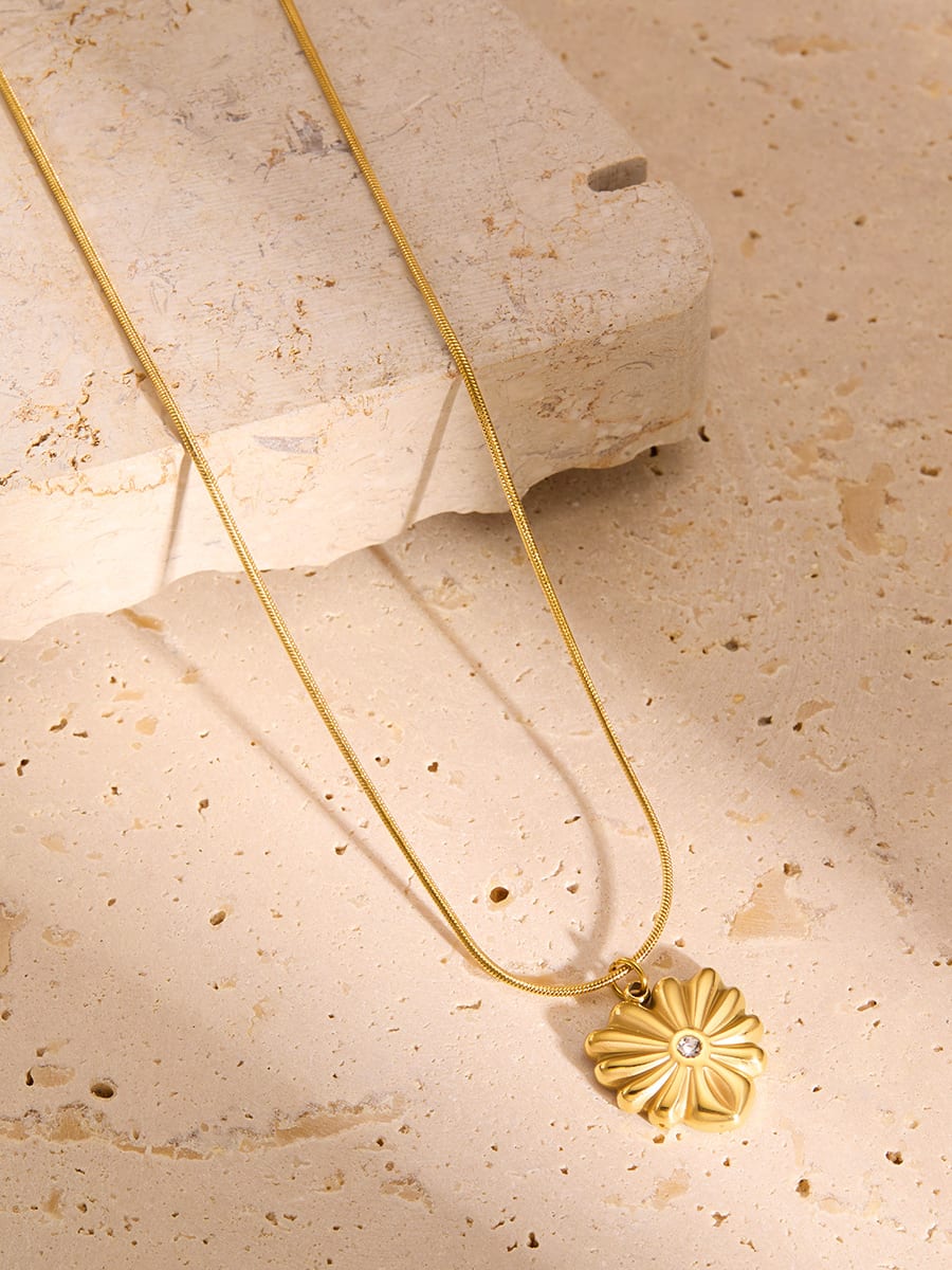 Golden Heart Shell Pendant Necklace Waterproof | TARA MINI - TARA MINI