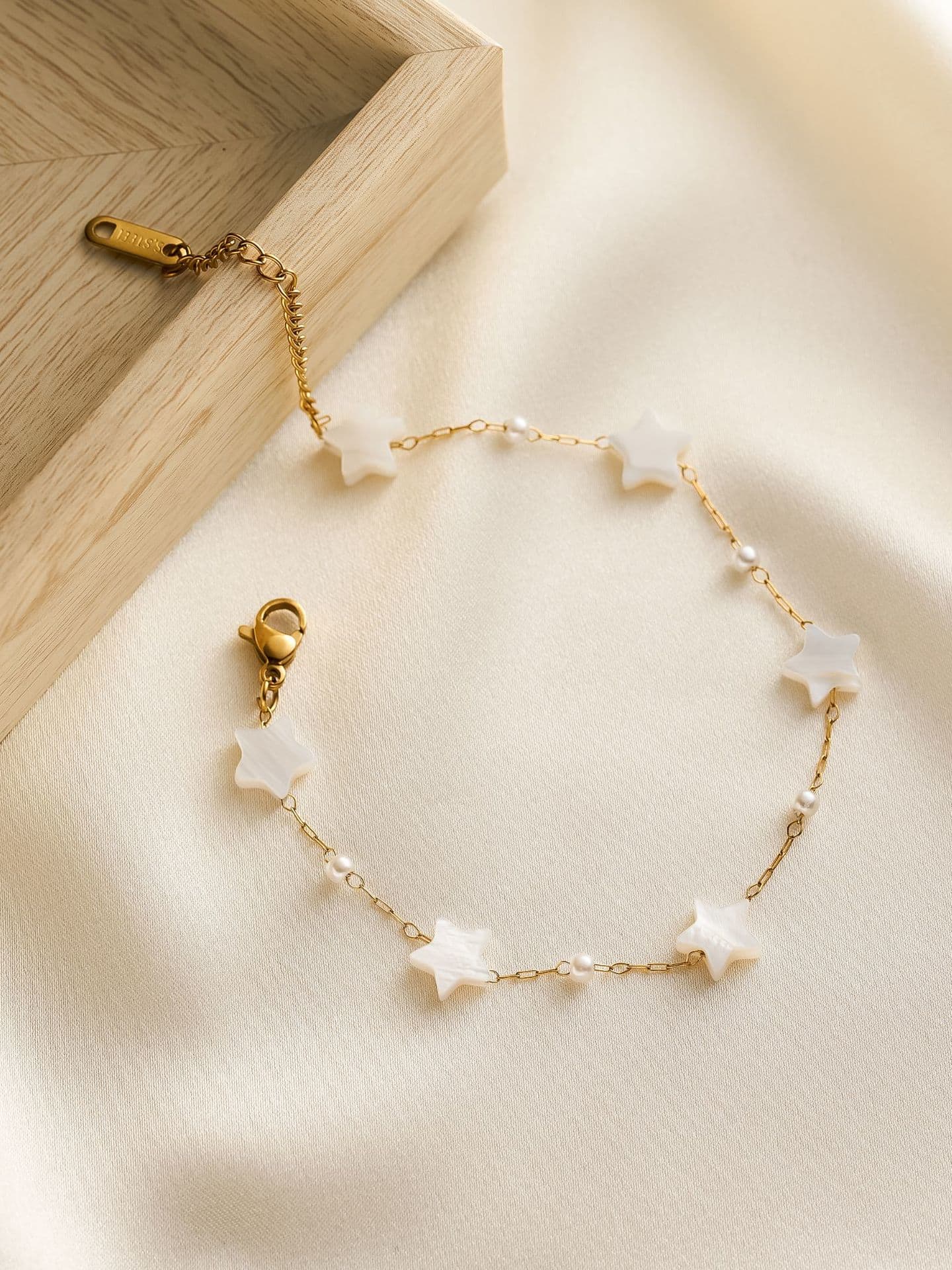 Minimalist Star Shell Bracelet Gold Plated | TARA MINI - TARA MINI