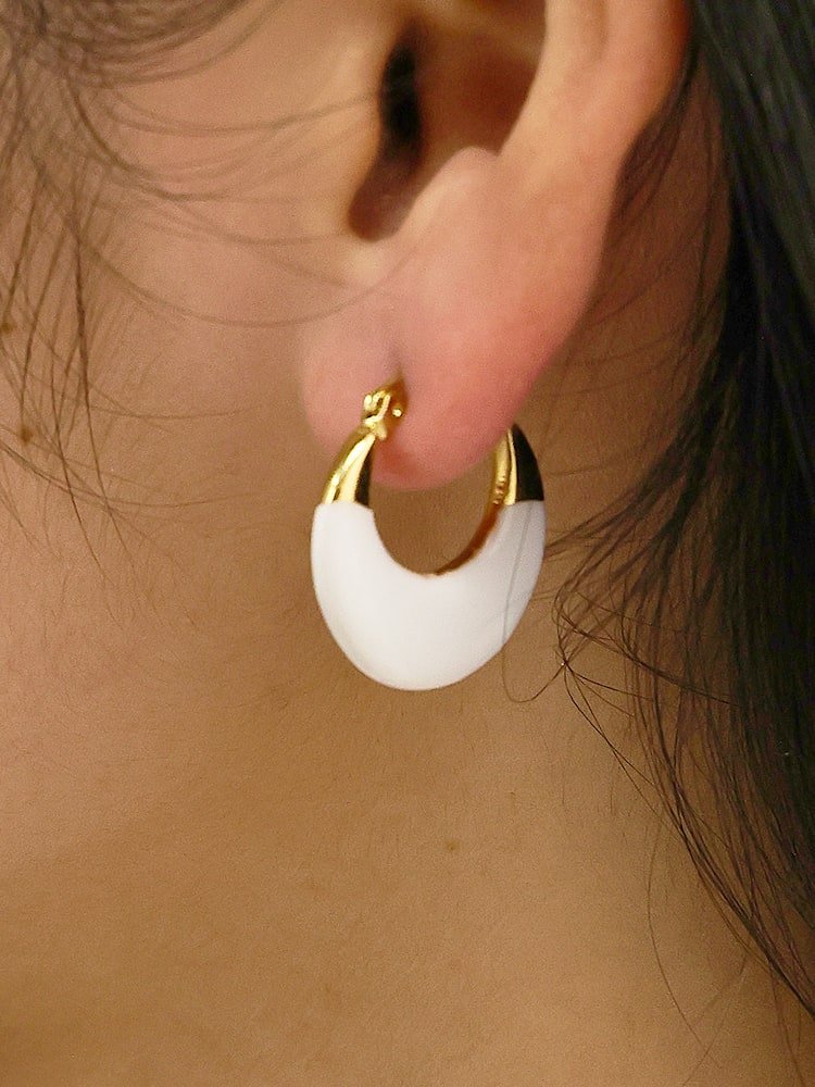 Golden Curve Pearl Minimalist Necklace | TARA MINI - TARA MINI