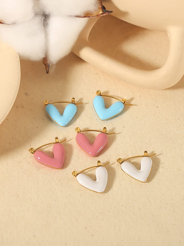 Enamel Heart Stud Earrings for Women 18K Gold | TARA MINI - TARA MINI