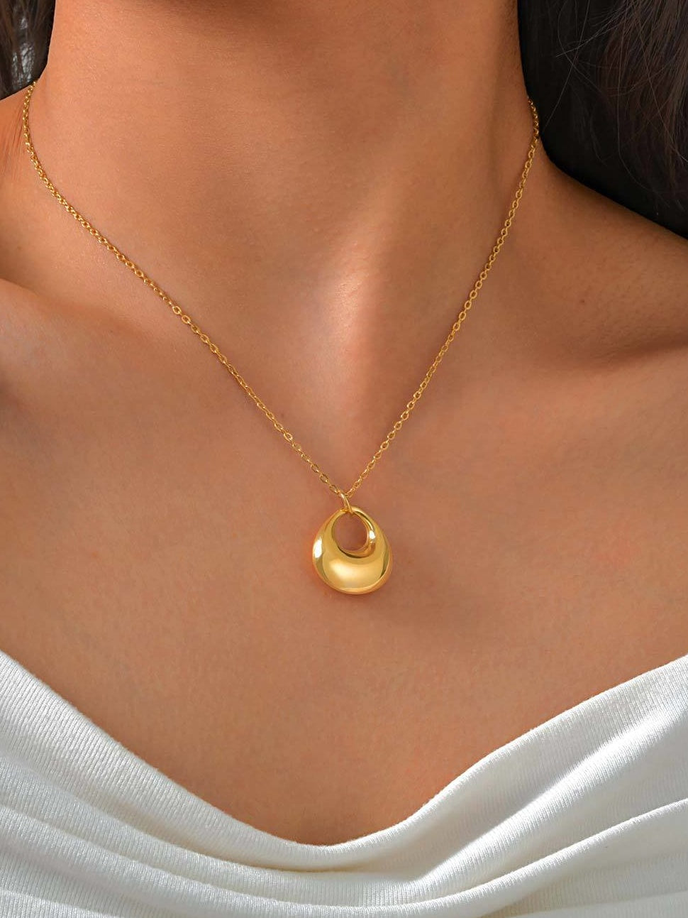 Molten Circle Pendant Necklace