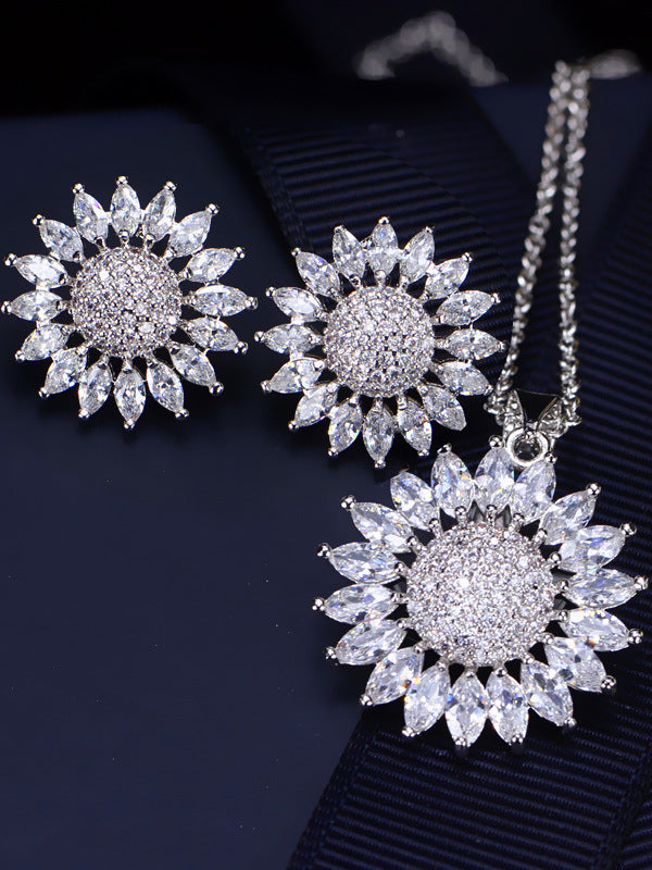 Luxury Shine Cubic Zirconia Sunflower Necklace & Earring 2 Set