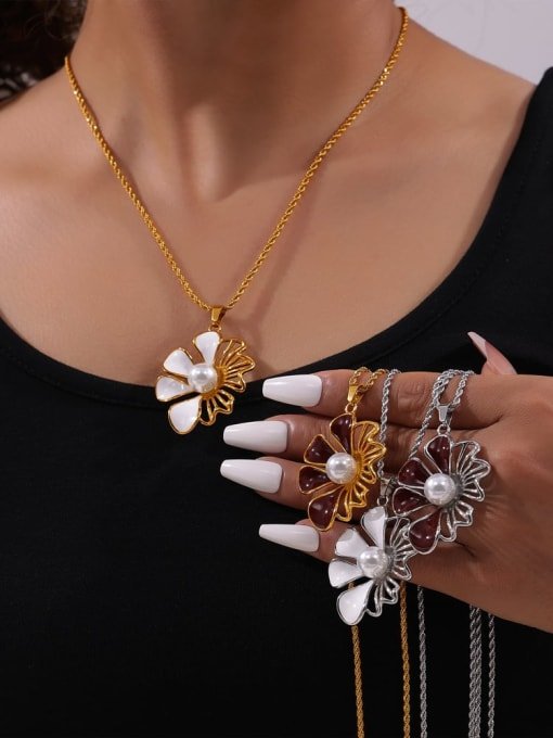 Enamel Flower Minimalist Necklace Gold | TARA MINI - TARA MINI