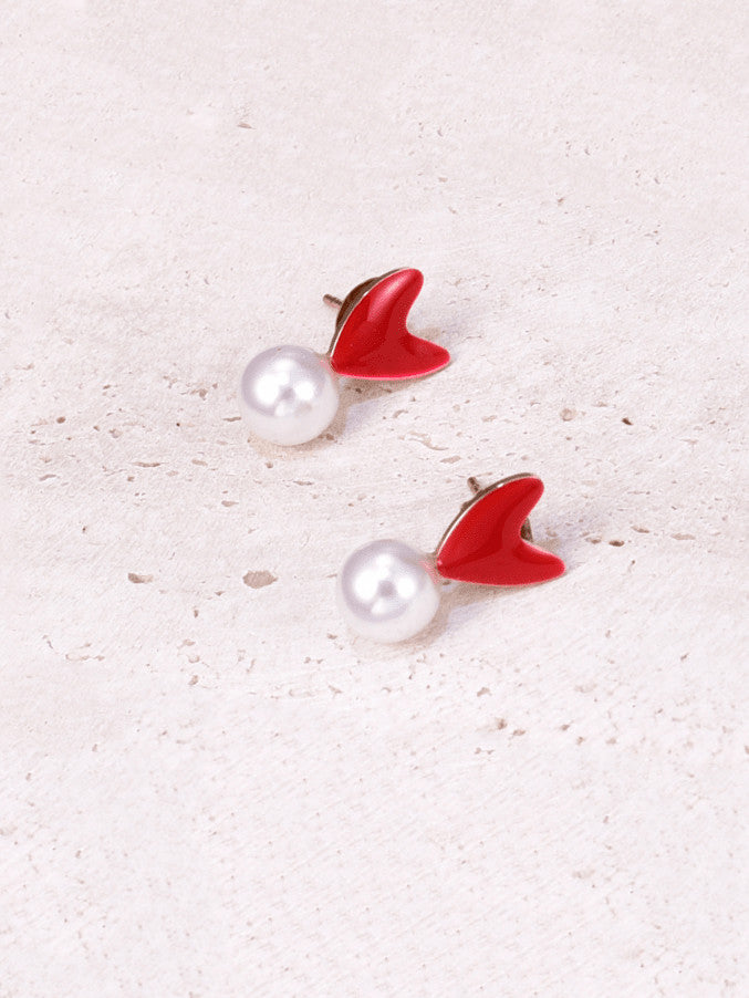 Red Heart Pearl Stud Earrings