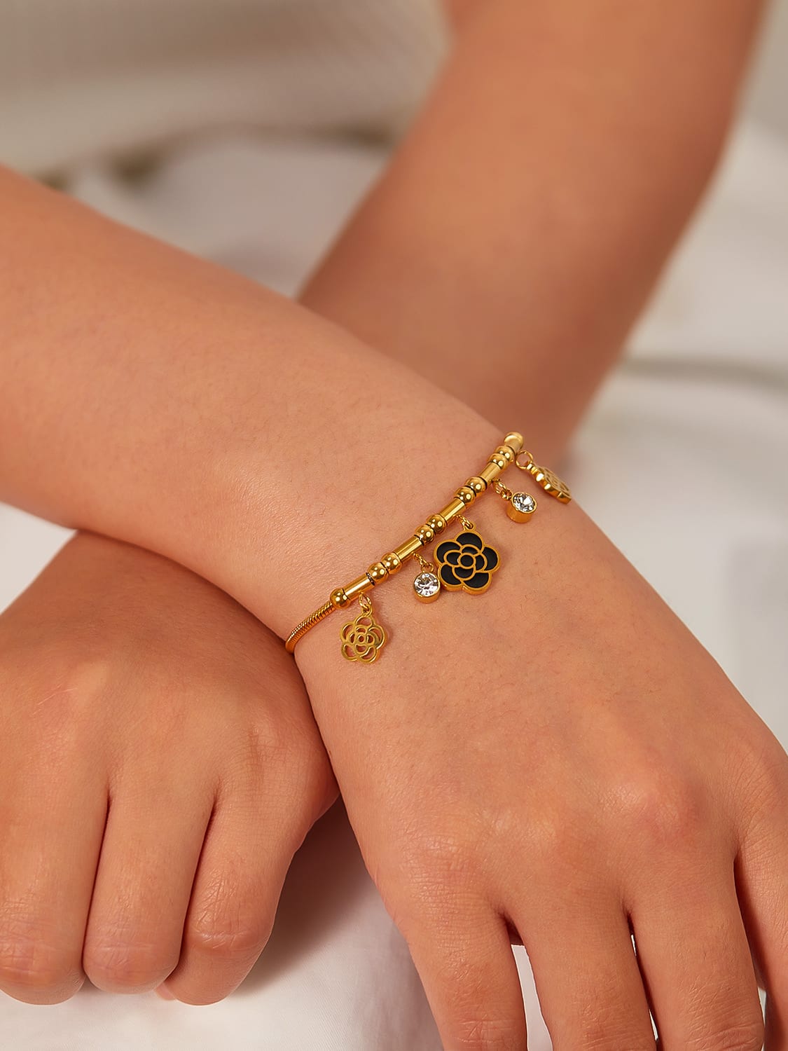 Flower Charm Gold Bracelet